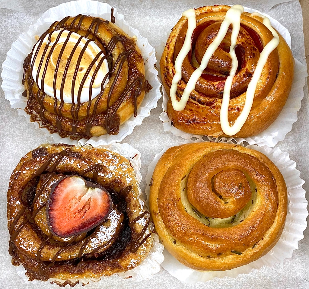 Four assorted spiral buns